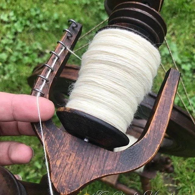 Chunky Yarn, Wool Roving Yarn, Giant Yarn, Big Yarn, 1lb (or MORE!) Natural White Wool Roving Fiber Spinning, Wool Fiber, Wool Rove