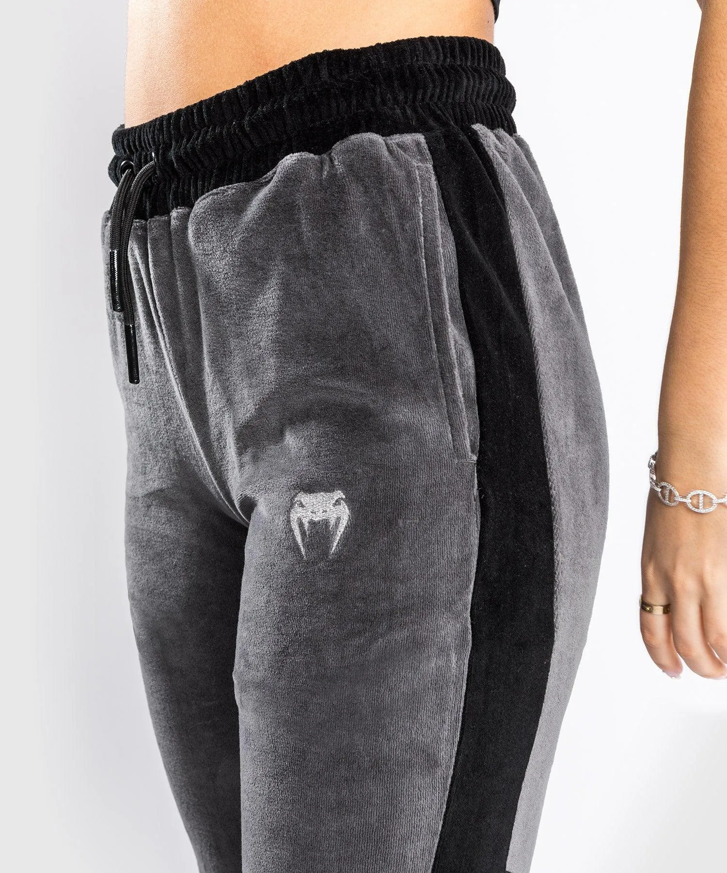 Venum Camoline 2.0 Velvet Joggers - For Women - Grey/Black